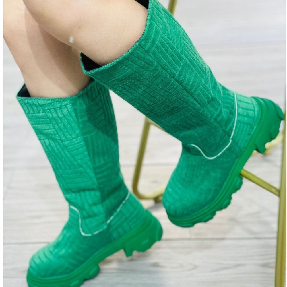 Green chunky platform boots